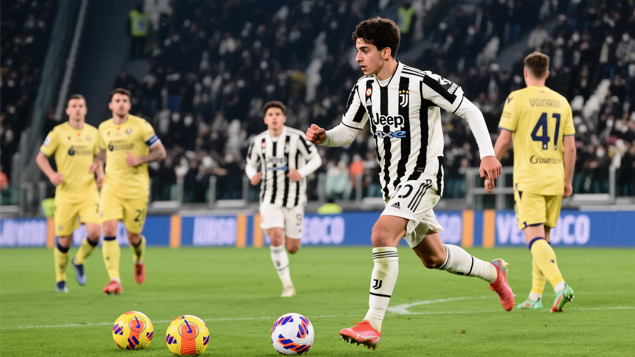 伊尔迪兹闪耀全场,荣膺尤文胜维达德最佳球员 伊尔迪兹闪耀全场,荣膺尤文胜维达德最佳球员